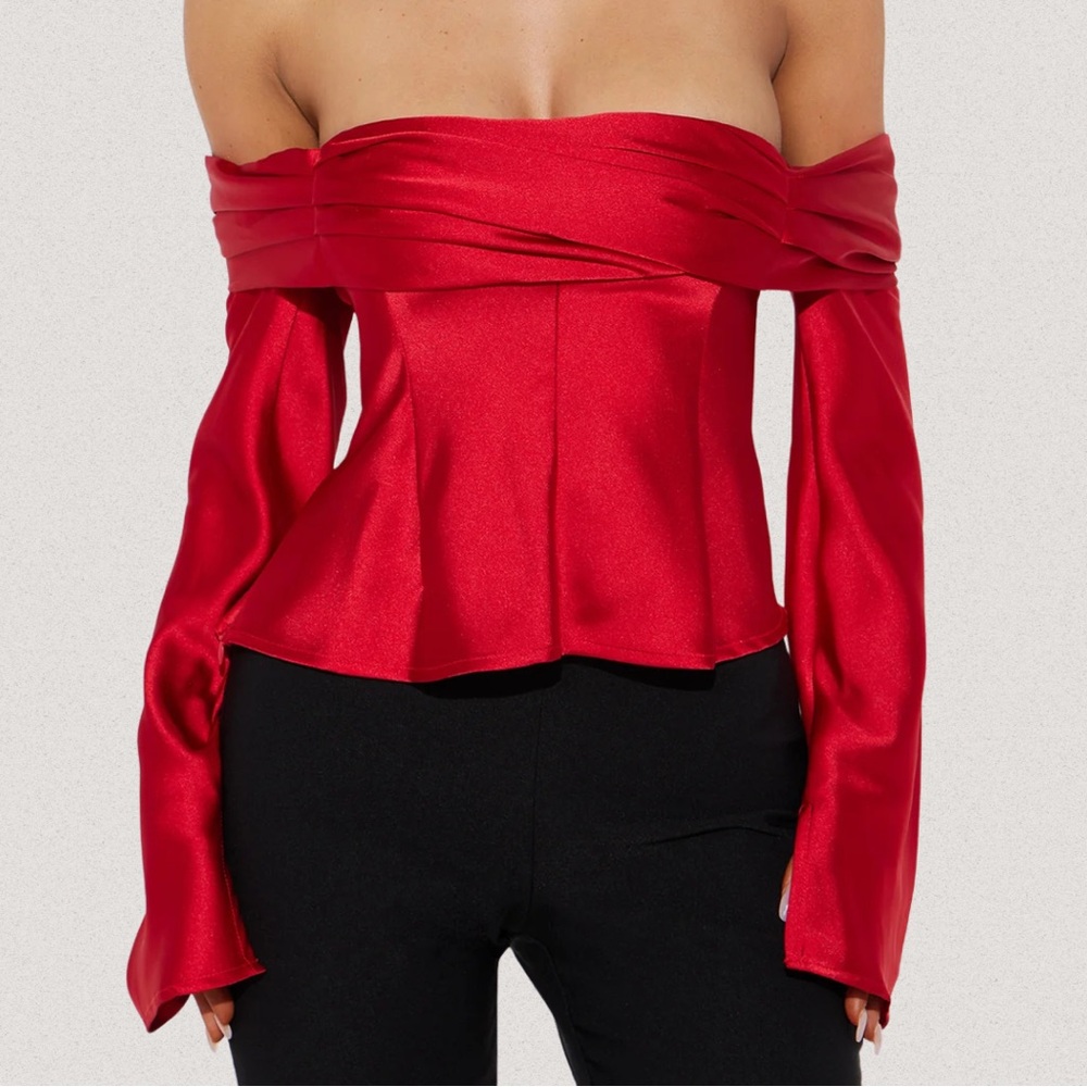 NWOT Fashion Nova Red Off-Shoulder Top
